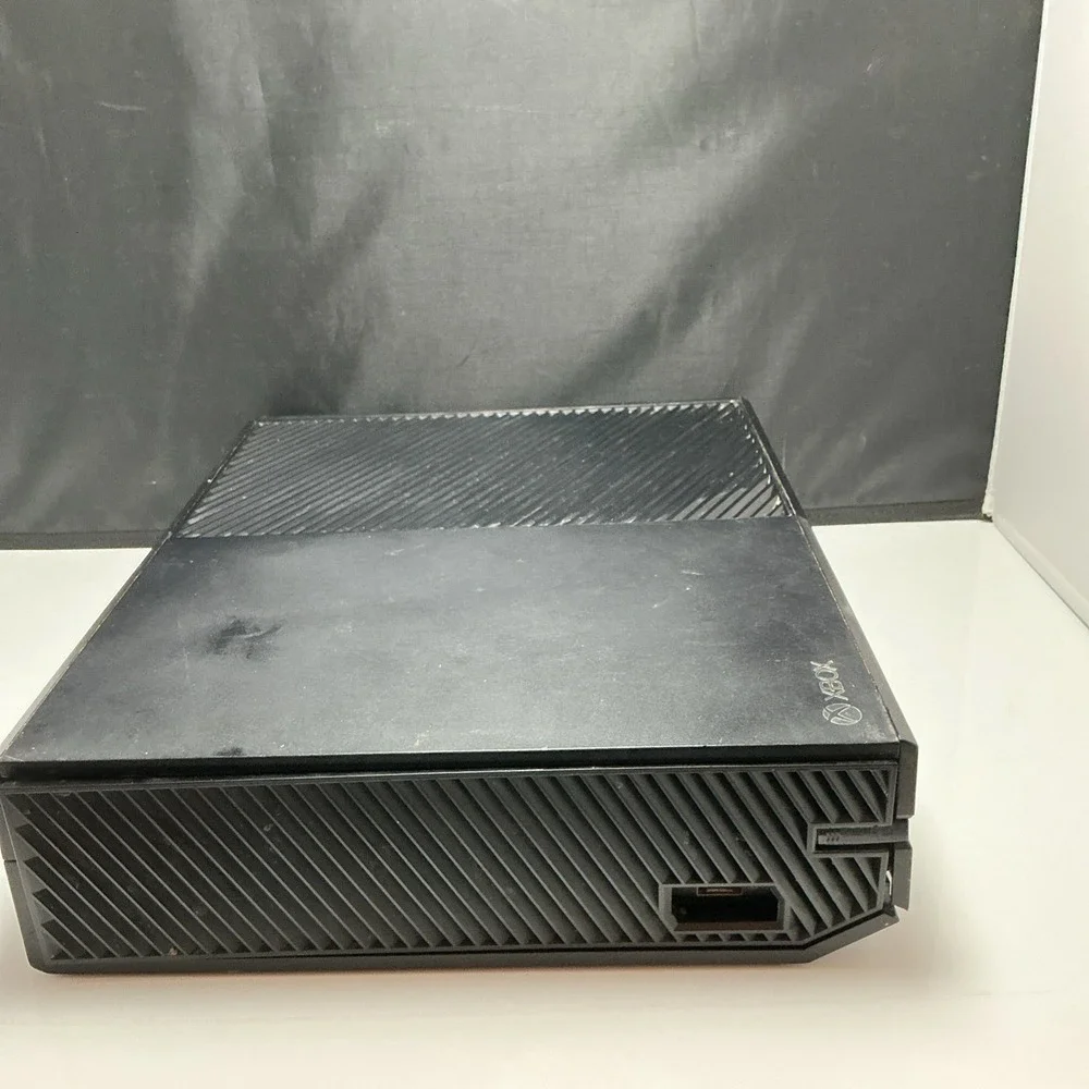 MICROSOFT XBOX ONE Console Model 1540‎ Untested Wo/Cord 500 GB